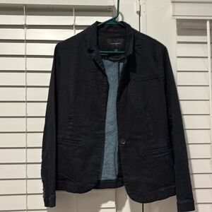 Dark Wash Blue blazer
Size 10